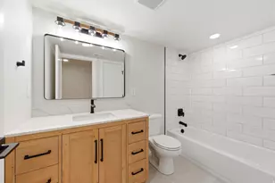 186 M St E, Salt Lake City, UT 84103 - Photo 32