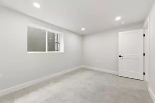 186 M St E, Salt Lake City, UT 84103 - Photo 34