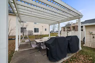 2095 S Main St, Bountiful, UT 84010 - Photo 32