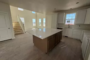 6822 W 11800 S, South Jordan, UT 84009 - Photo 2