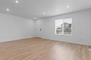 1765 N Copper Canyon Dr, Tooele, UT 84074 - Photo 6