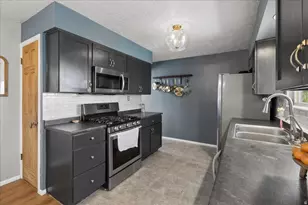 2419 N 2550 E, Layton, UT 84040 - Photo 12