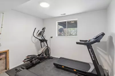 2419 N 2550 E, Layton, UT 84040 - Photo 26