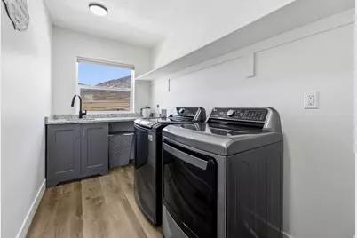 469 N 1360 E, Tooele, UT 84074 - Photo 34