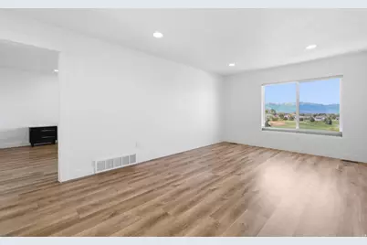 469 N 1360 E, Tooele, UT 84074 - Photo 32
