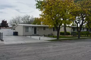 1833 W Chateau Ave W, Taylorsville, UT 84129 - Photo 2
