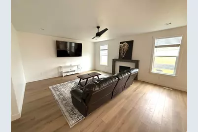 3367 S Heathercrest Dr, Saratoga Springs, UT 84045 - Photo 4