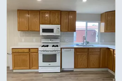 1500 N Angel W #56, Layton, UT 84041 - Photo 10