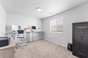 1013 N Main St, Orem, UT 84057 - Photo 16