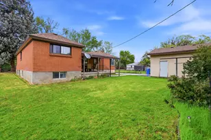 2252 E 6450 S, Cottonwood Heights, UT 84121 - Photo 26