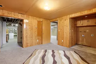 2252 E 6450 S, Cottonwood Heights, UT 84121 - Photo 32
