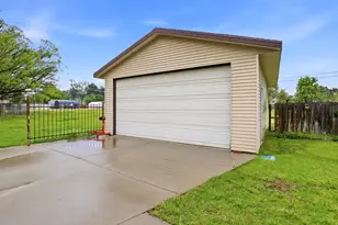 2252 E 6450 S, Cottonwood Heights, UT 84121 - Photo 24