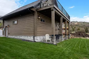 841 N Trapper Circle, Garden City, UT 84028 - Photo 8