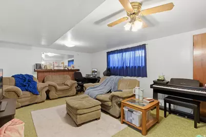 1677 S 75 E, Bountiful, UT 84010 - Photo 20