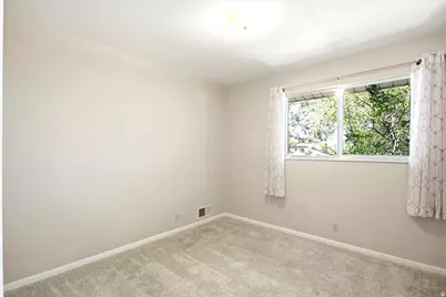 1677 S 75 E, Bountiful, UT 84010 - Photo 12