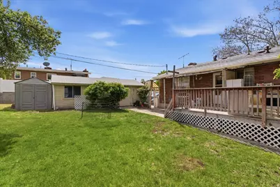 1677 S 75 E, Bountiful, UT 84010 - Photo 4