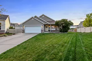 2521 N Apricot Pl, Saratoga Springs, UT 84045 - Photo 2