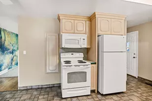 822 N 100 W, Tremonton, UT 84337 - Photo 8