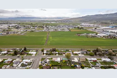 822 N 100 W, Tremonton, UT 84337 - Photo 34
