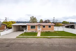 822 N 100 W, Tremonton, UT 84337 - Photo 2