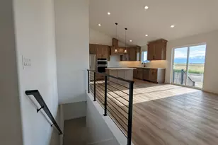 1877 N Mantle Way, Tooele, UT 84074 - Photo 10