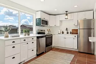 5643 S 4015 W, Taylorsville, UT 84129 - Photo 2