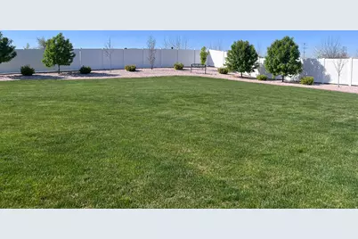 2437 N 2950 W, Plain City, UT 84404 - Photo 68