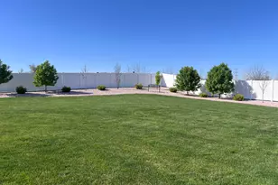 2437 N 2950 W, Plain City, UT 84404 - Photo 68