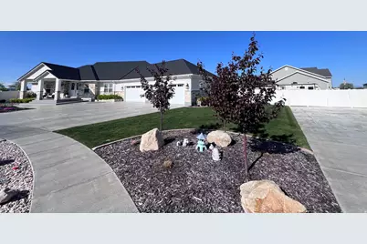 2437 N 2950 W, Plain City, UT 84404 - Photo 4