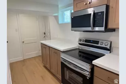 263 E Center St, Spanish Fork, UT 84660 - Photo 12