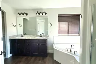 12476 S Clipper Peak Dr, Herriman, UT 84096 - Photo 36