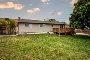 1359 N East Lisa St E, Layton, UT 84040 - Photo 38