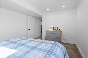 1359 N East Lisa St E, Layton, UT 84040 - Photo 30