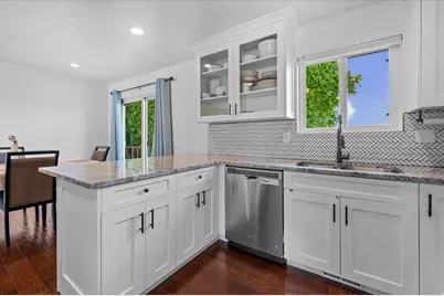 1359 N East Lisa St E, Layton, UT 84040 - Photo 8