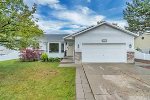 8337 S Etude Dr W, West Jordan, UT 84088 - Photo 2