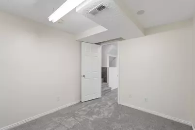 1183 E 2300 N, Layton, UT 84040 - Photo 34