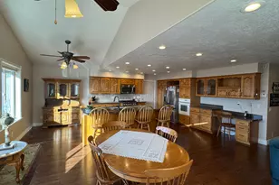 1959 N 150 E, Centerville, UT 84014 - Photo 8
