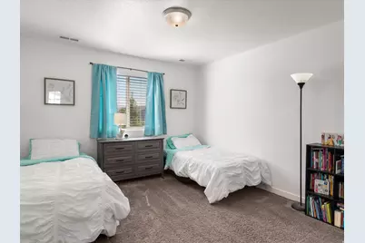 1512 W Parkview Dr S, Syracuse, UT 84075 - Photo 24