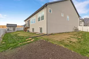 1707 N Larkspur Way, Layton, UT 84040 - Photo 36
