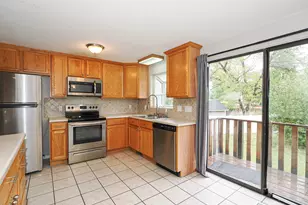 361 E 10450 S, Sandy, UT 84070 - Photo 4