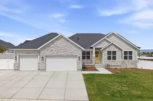 7236 W Halls Crossing Dr S, Herriman, UT 84096 - Photo 2