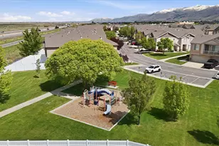 419 N Kent Dr W, North Salt Lake, UT 84054 - Photo 30