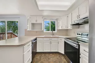 2101 N 700 W, Clinton, UT 84015 - Photo 10