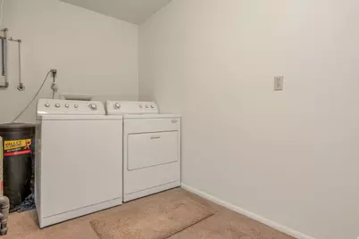 5572 S Marshwood #UNIT E, Salt Lake City, UT 84107 - Photo 16