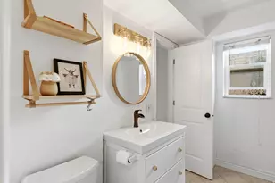 2220 E Murray Holladay Rd S, Holladay, UT 84117 - Photo 22