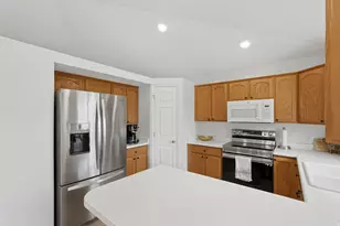 581 E Compass Cir N, North Salt Lake, UT 84054 - Photo 10