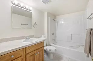 1083 W Tee Time Dr, Farmington, UT 84025 - Photo 38