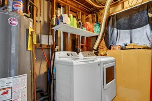 5592 S 3975 W, Roy, UT 84067 - Photo 28