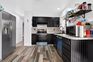 5592 S 3975 W, Roy, UT 84067 - Photo 12