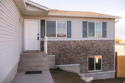 2372 W 700 S, Vernal, UT 84078 - Photo 2